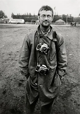  “Ocean: Photographs by Josef Koudelka” A Haunting Tapestry of Shifting Seas and Introspective Portraits